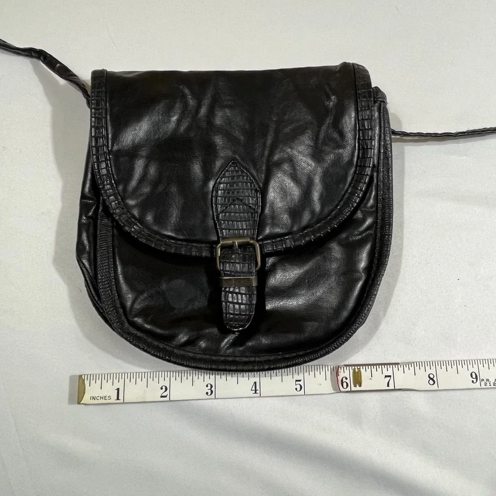 Vintage Pacific Connections Black Faux Leather‎ Crossbody Bag Made in Taiwan 90s
